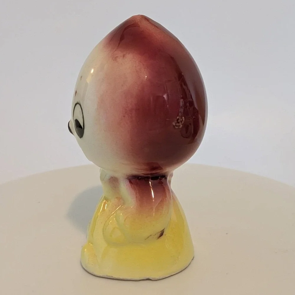 Vintage Vegetable Head People Anthropomorphic Salt And Pepper Apple Onion